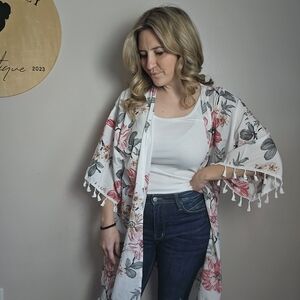 Floral Tassel Kimono Duster - White with Pink & Gray Blooms